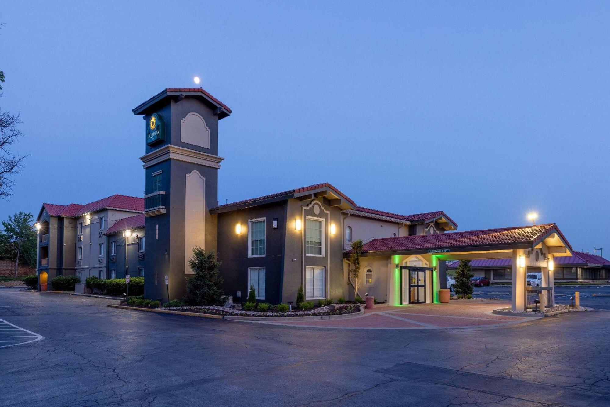 La Quinta Inn By Wyndham Kansas City Lenexa Exterior foto